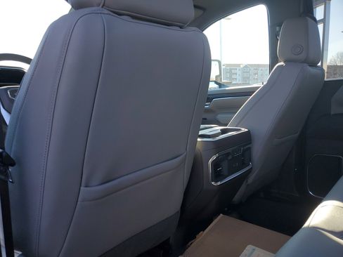 New 2025 GMC Sierra 2500 SLT w/ SLT Premium Package image 30