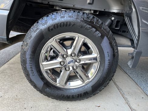 Used 2025 Ford F150 XLT w/ Equipment Group 301A Standard AWD/4WD image 29