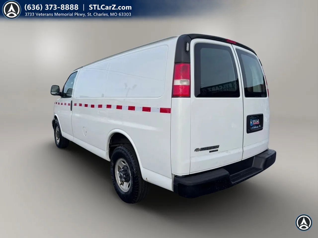 Used 2016 Chevrolet Express 2500 RWD image 5