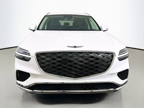 Certified 2026 Genesis GV70 2.5T image 2
