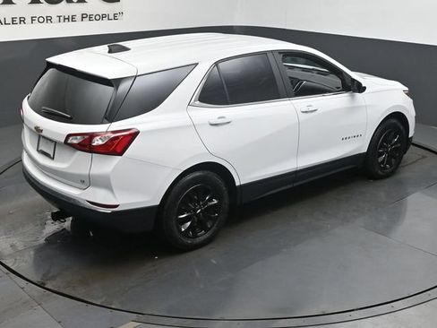 Used 2021 Chevrolet Equinox LT FWD image 39