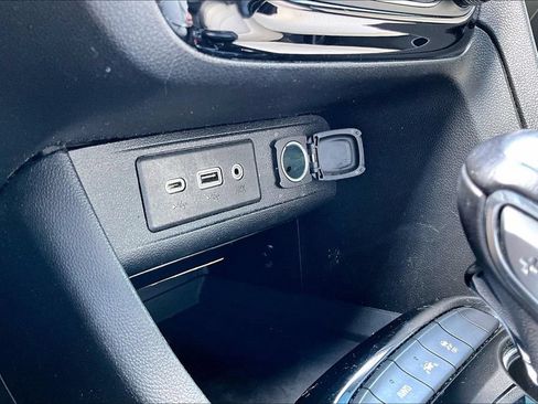 Used 2021 Buick Encore GX Select w/ Sport Touring Package AWD/4WD image 32