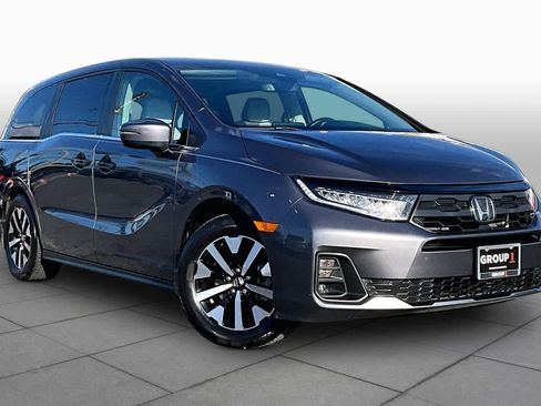 Used 2025 Honda Odyssey EX-L image 3