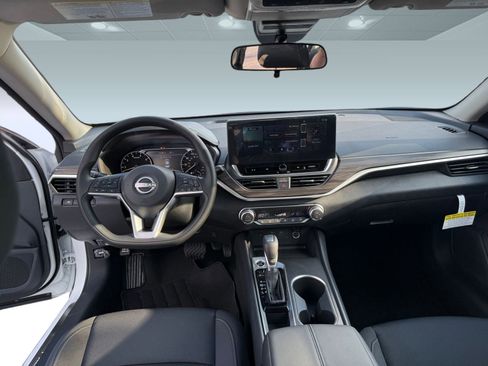 New 2025 Nissan Altima 2.5 SV w/ SV Special Edition Package image 15