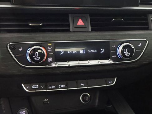 Used 2022 Audi A4 2.0T Premium Plus image 40