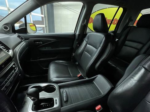 Used 2018 Honda Ridgeline RTL-T image 12