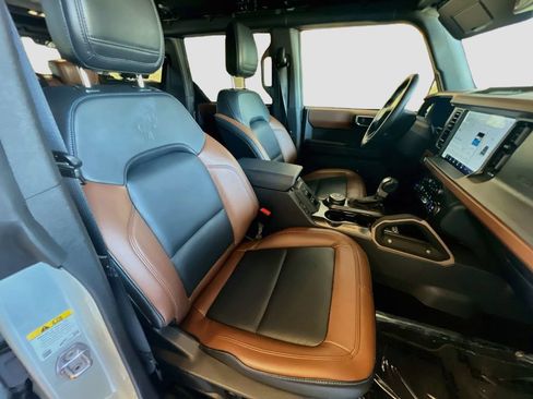 Used 2024 Ford Bronco Outer Banks AWD/4WD image 27