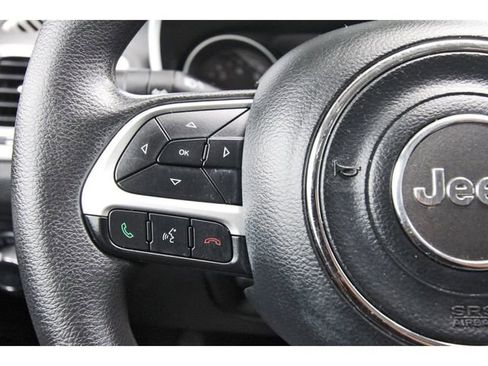 Used 2018 Jeep Compass Sport FWD image 18