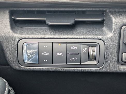 New 2025 GMC Sierra EV Denali image 27