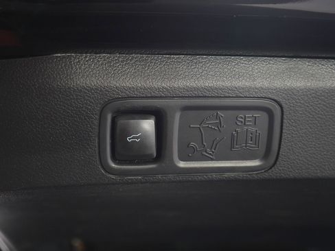 Used 2023 Ford Expedition Max Platinum AWD/4WD image 13