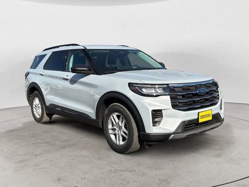 Used 2026 Ford Explorer Active AWD/4WD image 14