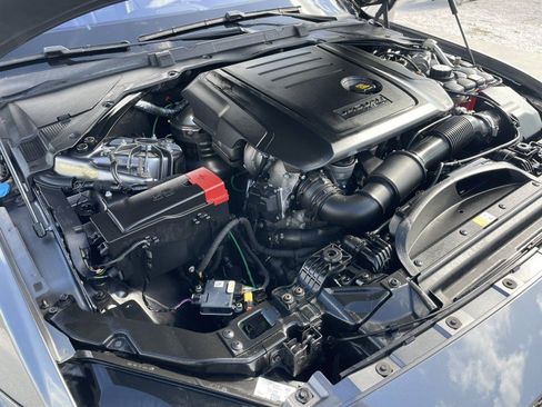 Used 2018 Jaguar XE R-Sport image 40