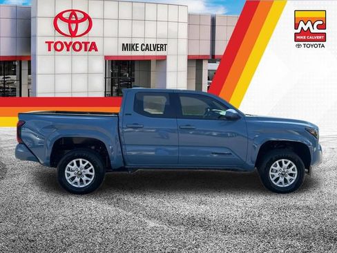 Certified 2026 Toyota Tacoma SR5 AWD/4WD image 6
