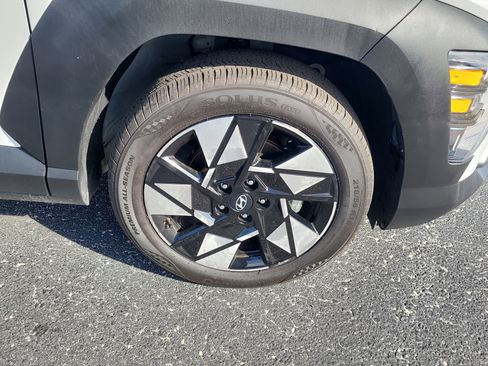 Used 2025 Hyundai Kona SEL image 10