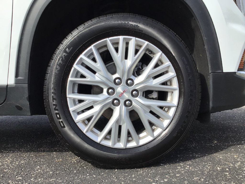 Used 2026 GMC Acadia Elevation w/ Elevation Premium Package FWD image 17