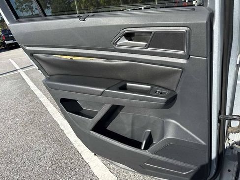 Used 2018 Volkswagen Atlas SE FWD image 9