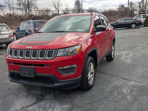 Used 2018 Jeep Compass Sport w/ Mopar Graphics Package image 22