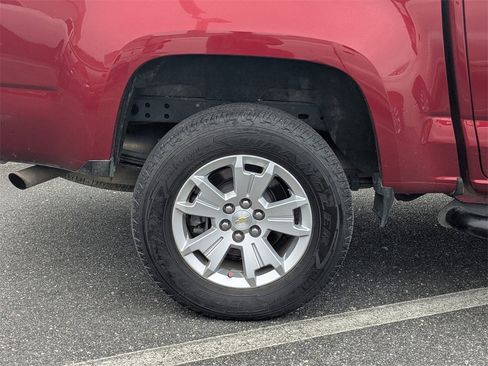 Used 2021 Chevrolet Colorado LT image 10