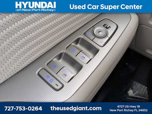 Certified 2024 Hyundai Palisade Calligraphy FWD image 29