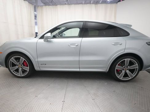 Certified 2023 Porsche Cayenne GTS AWD/4WD image 8