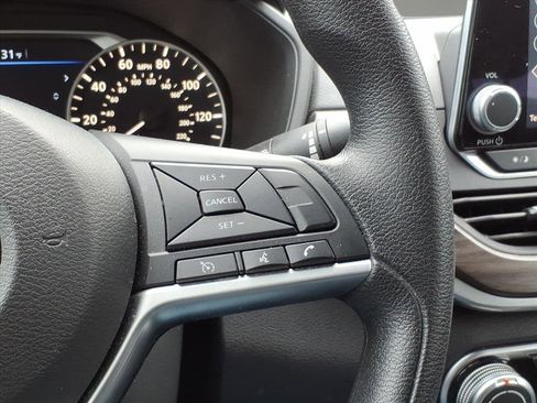 Used 2023 Nissan Altima 2.5 SV image 15