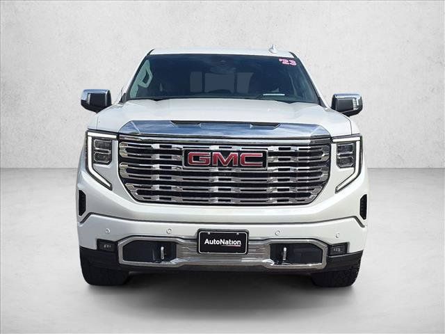 Used 2023 GMC Sierra 1500 Denali w/ Technology Package AWD/4WD image 2
