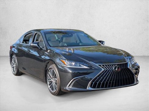 Used 2025 Lexus ES 350 w/ Premium Package FWD image 3