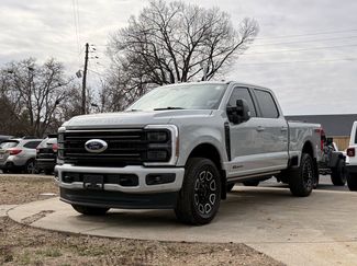 Used 2025 Ford F250 Platinum video 2