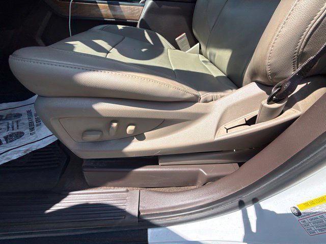 Used 2018 Chevrolet Silverado 1500 LTZ w/ Texas Edition RWD image 6