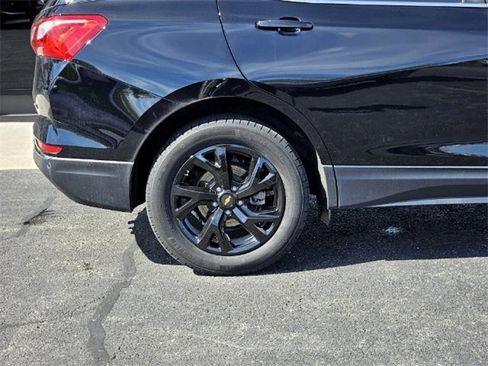 Used 2021 Chevrolet Equinox LT image 10