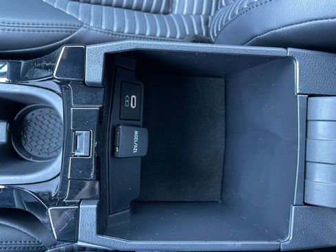 Used 2023 Toyota Corolla Cross XSE w/ Convenience Package image 22