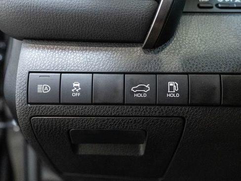 Used 2023 Toyota Camry SE image 22