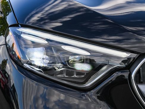 New 2026 Mercedes-Benz GLC 300 image 11