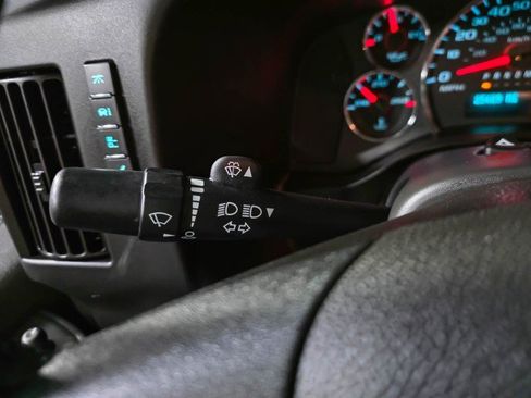 Used 2021 Chevrolet Express 2500 w/ Driver Convenience Package image 22