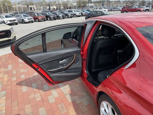 Used 2015 BMW 320i Sedan image 24