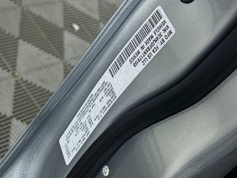 Used 2022 Jeep Compass Latitude image 12