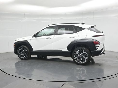 Used 2026 Hyundai Kona SEL Premium AWD/4WD image 6
