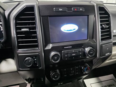 Used 2019 Ford F150 XLT w/ Equipment Group 302A Luxury AWD/4WD image 14