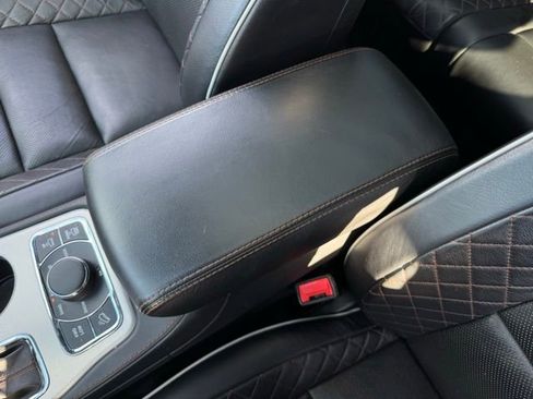 Used 2020 Jeep Grand Cherokee Summit image 19