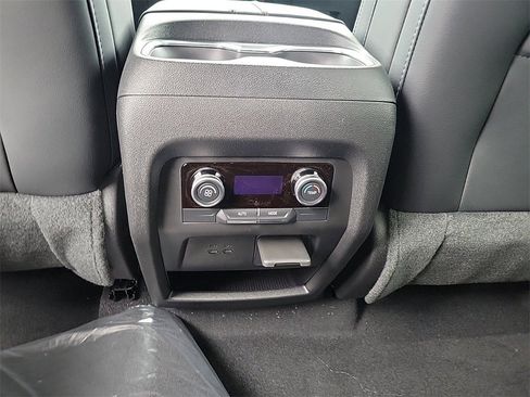 New 2025 Buick Enclave Sport Touring w/ Power Package image 31