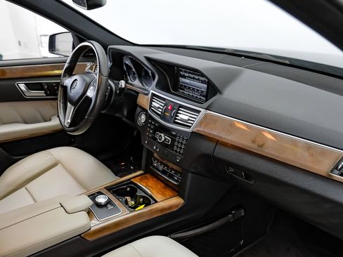 Used 2013 Mercedes-Benz E 350 4MATIC Sedan w/ Premium 1 Pkg image 15