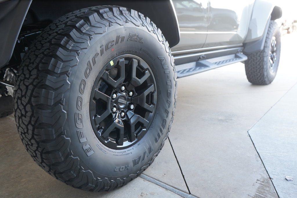 New 2026 Ford Bronco Raptor AWD/4WD image 9