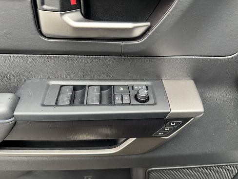 New 2026 Toyota Tundra Platinum AWD/4WD image 15