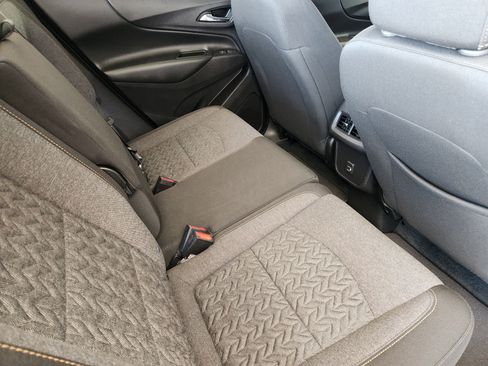 Used 2024 Chevrolet Equinox LT FWD image 34