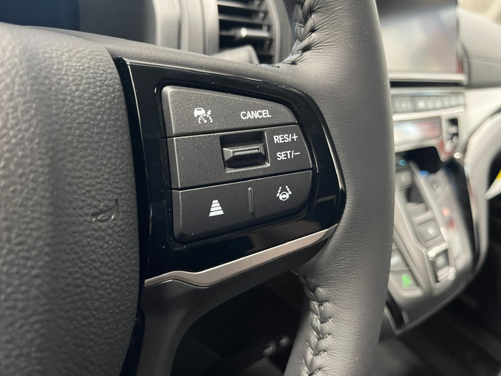 New 2026 Honda Odyssey Touring image 13
