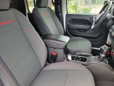 Used 2024 Jeep Gladiator Rubicon w/ Safety Group image 10