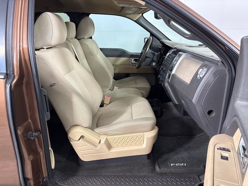 Used 2011 Ford F150 XLT w/ XLT Chrome Pkg RWD image 6