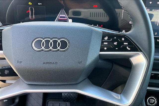 Used 2025 Audi Q5 Premium Plus w/ Premium Plus AWD/4WD image 12