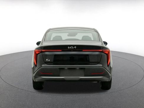 Used 2025 Kia K4 FWD image 8