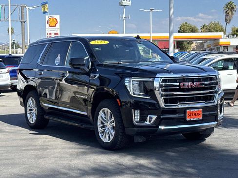 Used 2023 GMC Yukon SLT image 3